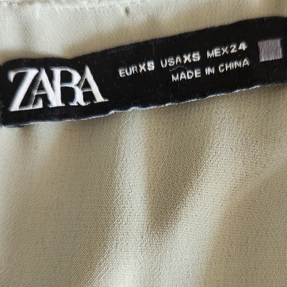 Zara Combined Structured Midi Dress in Green ASO Queen Letizia - Picture 8 of 8